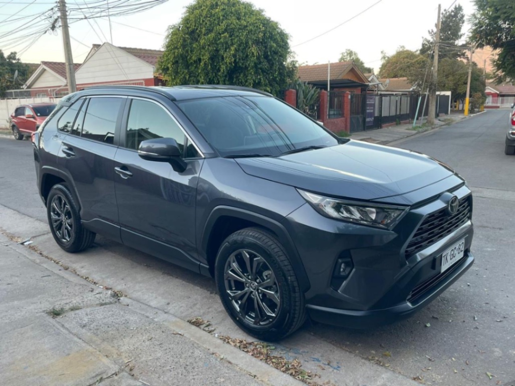 Toyota RAV4 - Imagen 1