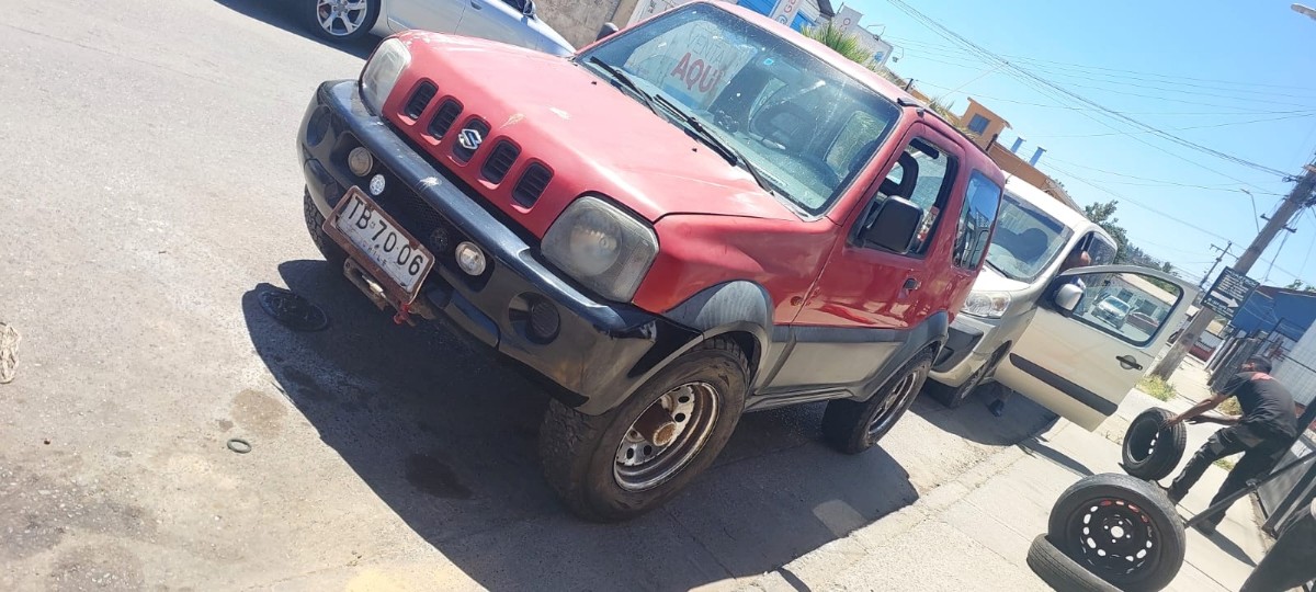 Suzuki Jimny - Imagen 1