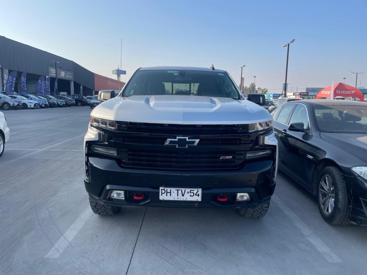 Chevrolet Silverado - Imagen 1