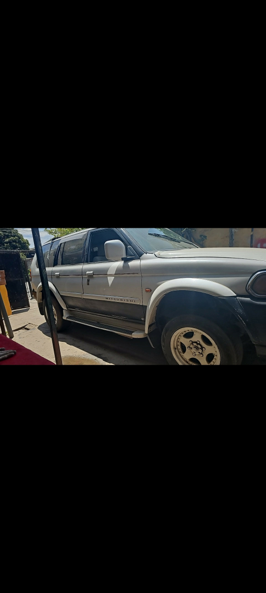 Mitsubishi Montero - Imagen 1