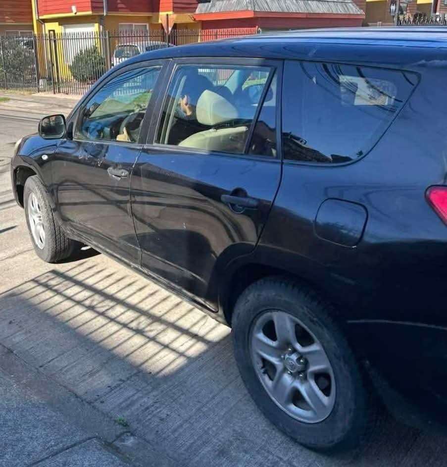 Toyota RAV4 - Imagen 1