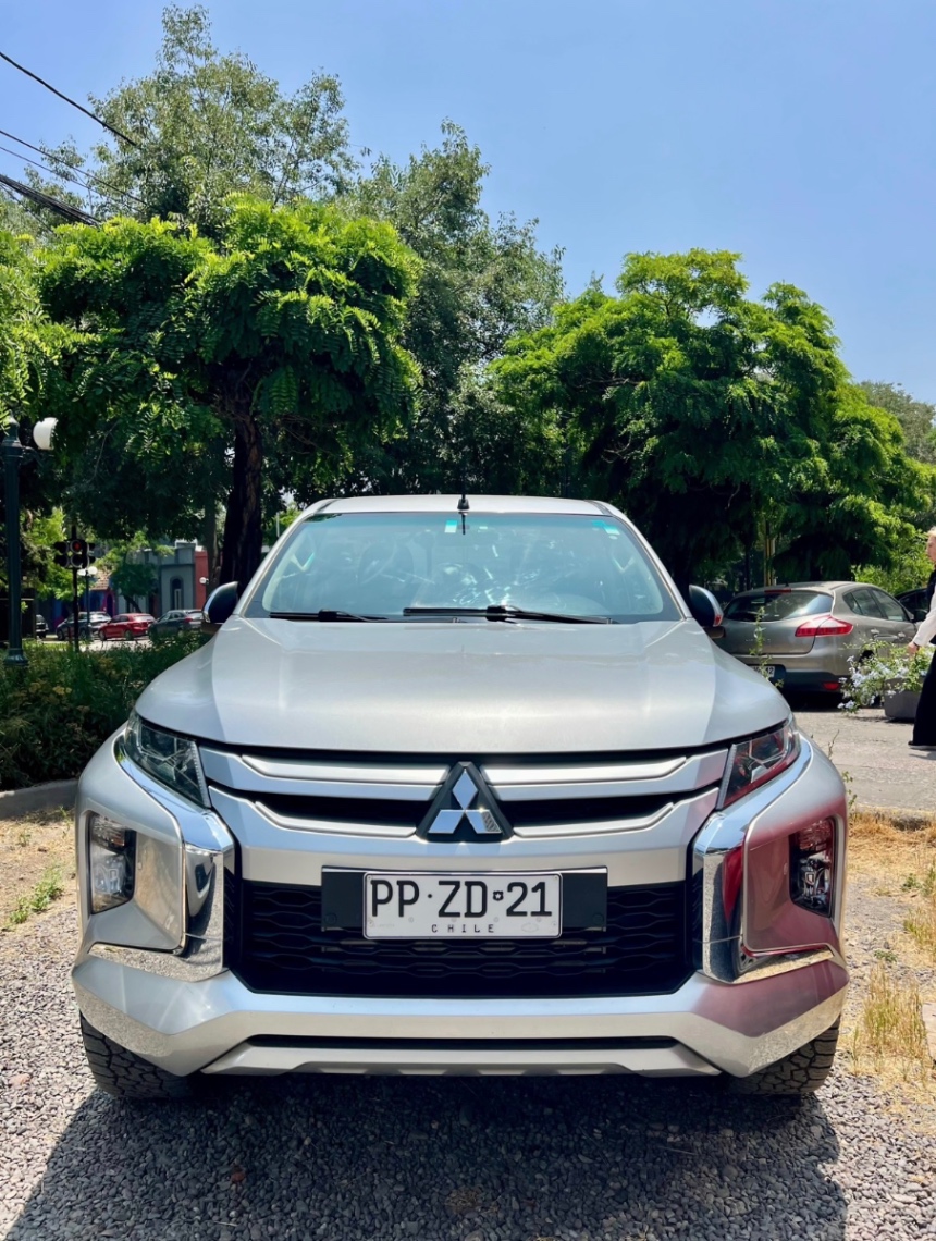 Mitsubishi L200 - Imagen 1