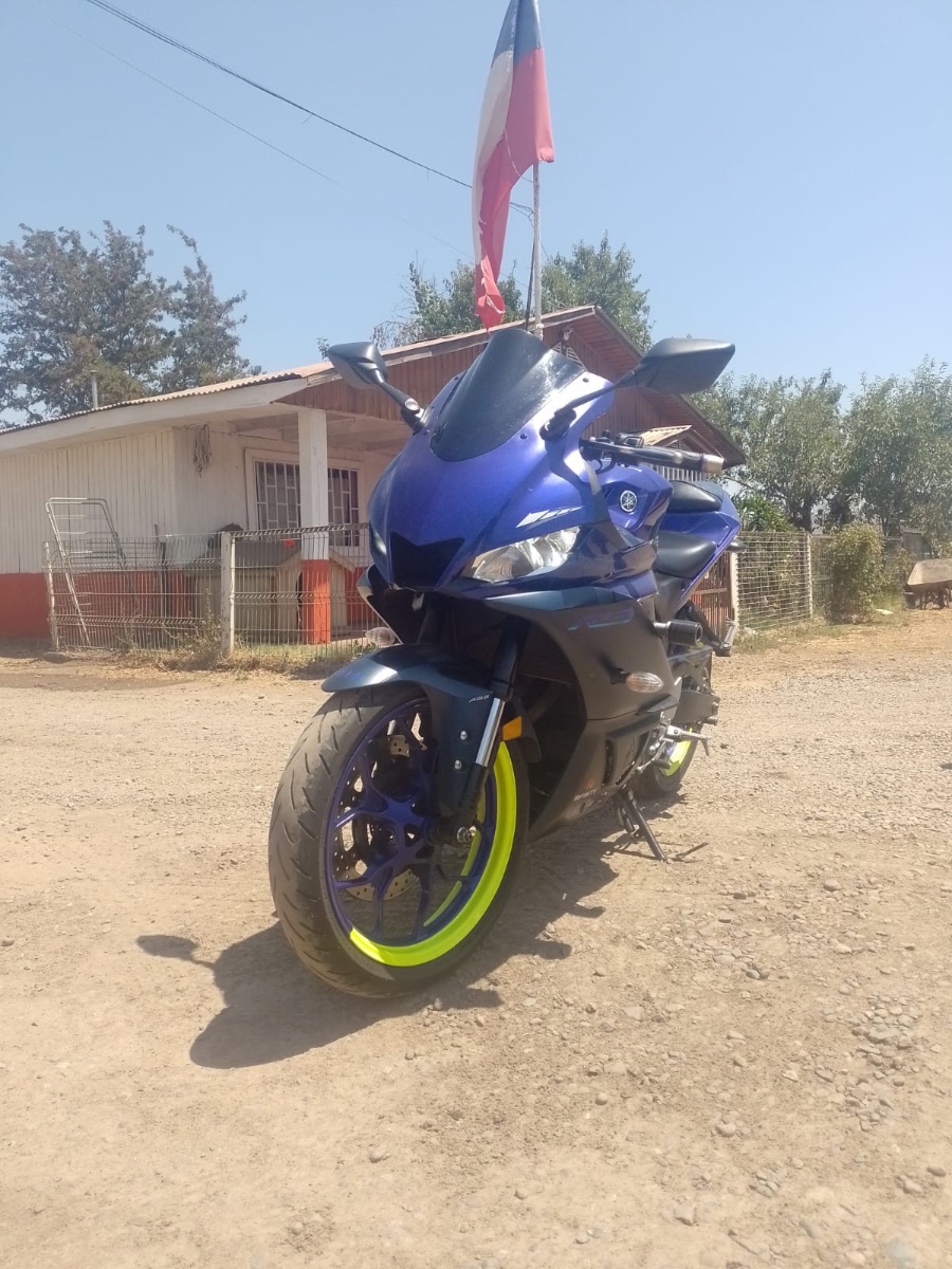 Yamaha R3a - Imagen 1